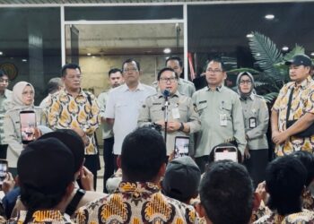 Mentan Amran Tahan Kenaikan Harga Pakan, Genjot Penyerapan Telur