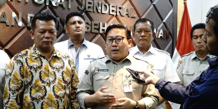 Lindungi Peternak Rakyat, Kementan Tunda Kenaikan Harga Pakan dan Dorong Harga Telur Menuju HAP