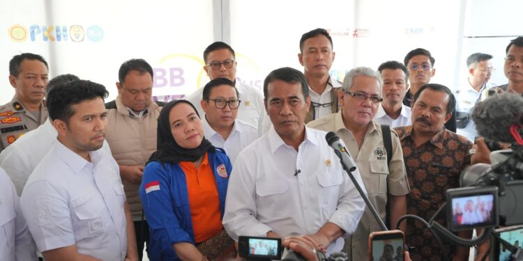 Mentan Amran Ultimatum Importir Pakan: Mainkan Harga, Izin Dicabut