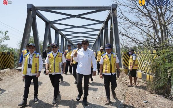 Menteri Dody Percepat Pemulihan Dua Jembatan di Flores, Dibangun Tahan Gempa