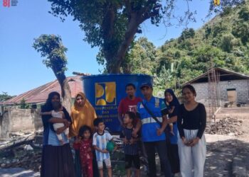 Kementerian PU Salurkan Air Bersih untuk Warga Terdampak Gempa di Ende dan Nagekeo