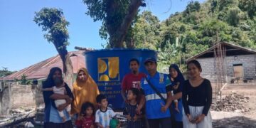 Kementerian PU Salurkan Air Bersih untuk Warga Terdampak Gempa di Ende dan Nagekeo