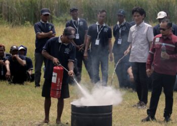 KKP Bekali 100 Nelayan Pekalongan Kompetensi Keselamatan Hingga Penangkapan Ikan