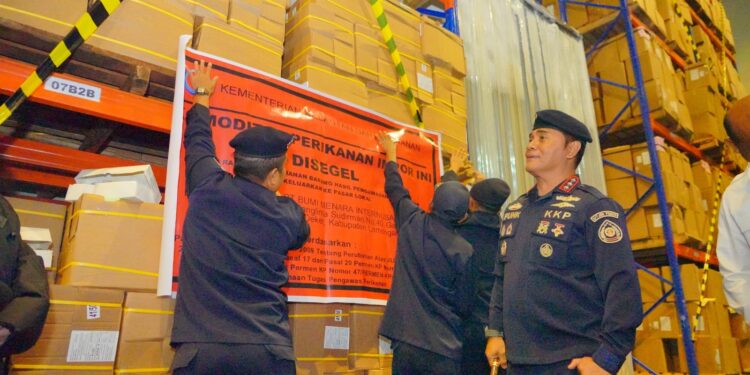 Pengamanan 1.048 Ton Udang Impor di Jatim untuk Lindungi Pembudidaya Lokal