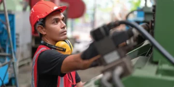 Kemnaker Ingatkan Pekerja Pahami Hak dan Kewajiban Sebelum Menandatangani Perjanjian Kerja