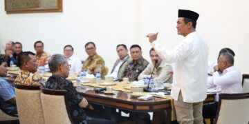 Temui Peternak, Mentan Amran Berikan Solusi Serap Jagung Tekan Biaya Pakan