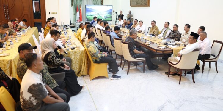 Mentan Amran Percepat Penyaluran SPHP Jagung, Peternak Lebih Mudah Akses Pakan
