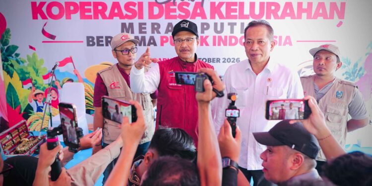 Uji Coba Penyaluran Bansos di Kopdes Merah Putih, Mensos Pastikan Tanpa Potongan