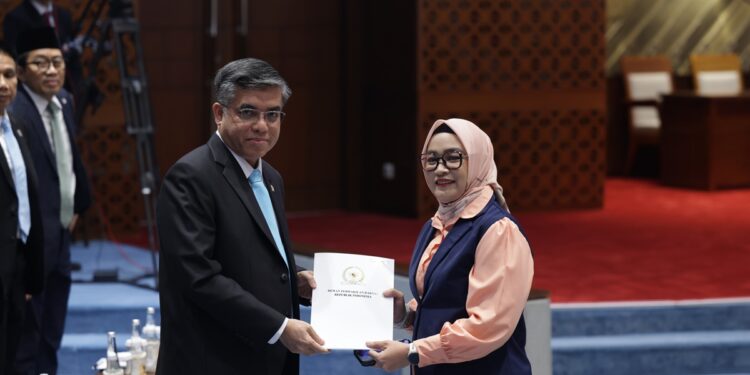 Menaker Ungkap 10 Poin Penting UU Pelindungan Ketenagakerjaan yang Wajib Diketahui Pekerja